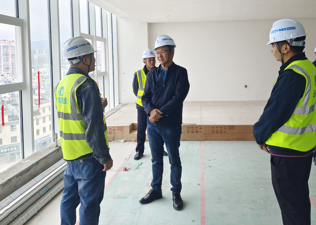 楊國文調研宜良縣第一人民醫院二期建設項目