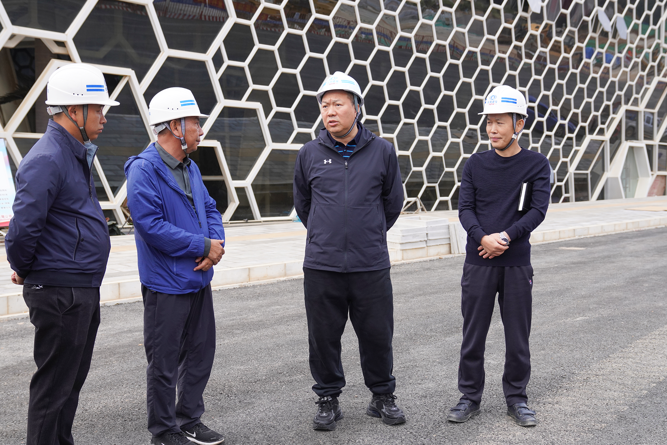 百日攻堅 陳祖軍調研呈貢67號道路及地下綜合管廊項目