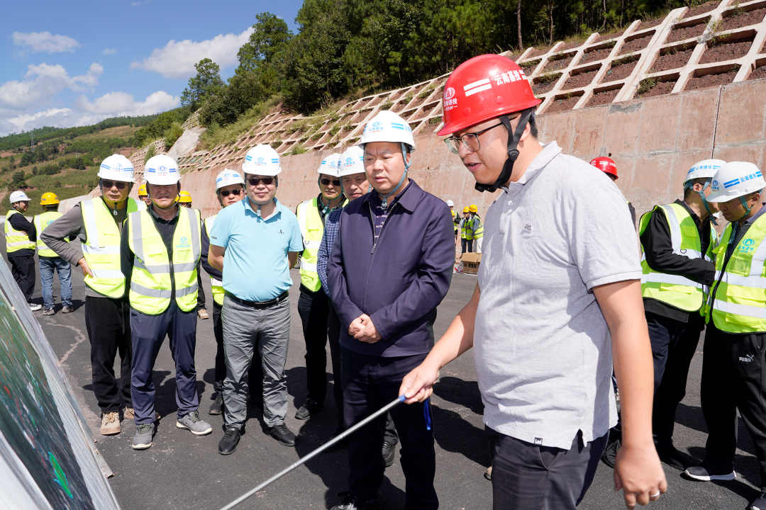陳祖軍調(diào)研云蘭高速強(qiáng)調(diào)：全力以赴打好收官戰(zhàn) 堅決確保如期通車