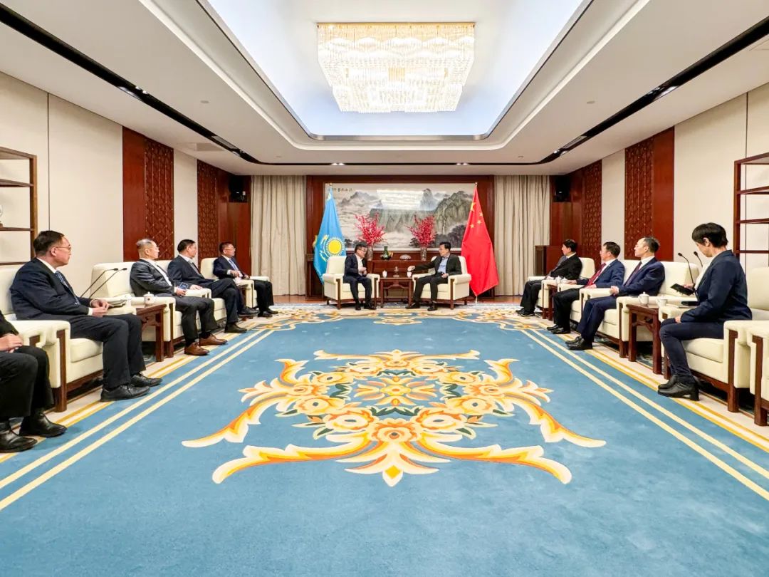 劉金榮赴哈薩克斯坦出席阿斯塔納輕軌一期工程主體結構貫通儀式