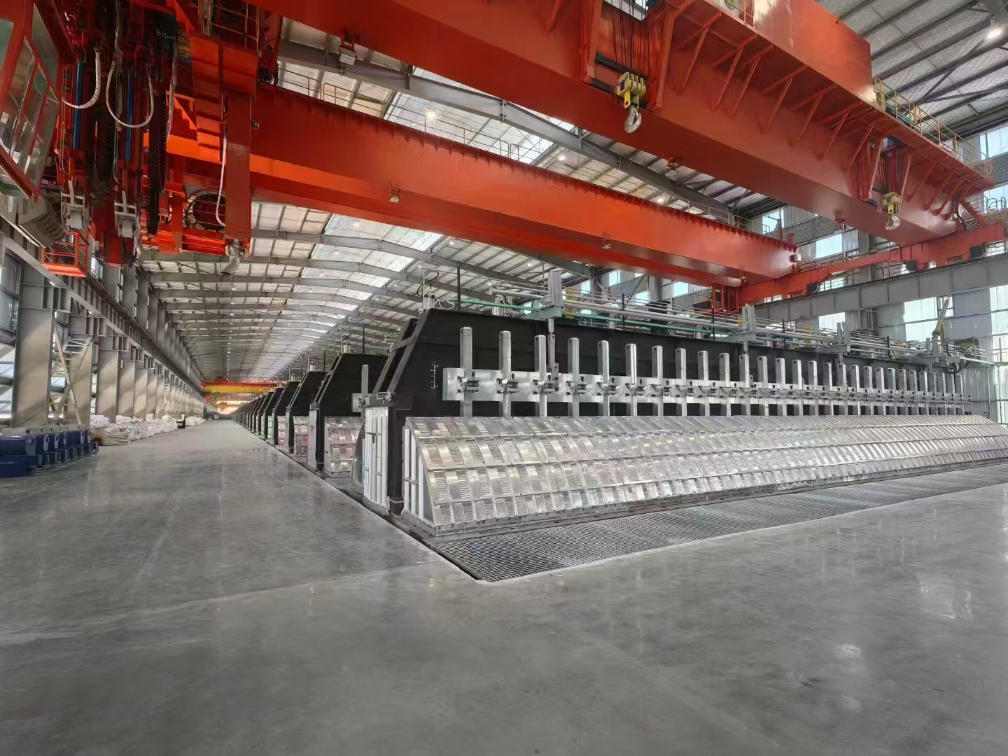 機安公司貴州省六盤水雙元鋁業(yè)有限責(zé)任公司二期項目順利啟槽