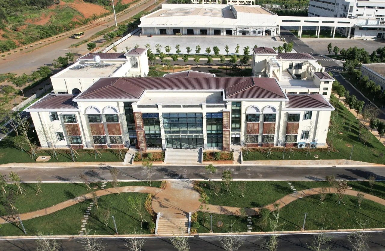 紅河煙草工商一體化區(qū)域物流配送中心項(xiàng)目通過竣工驗(yàn)收