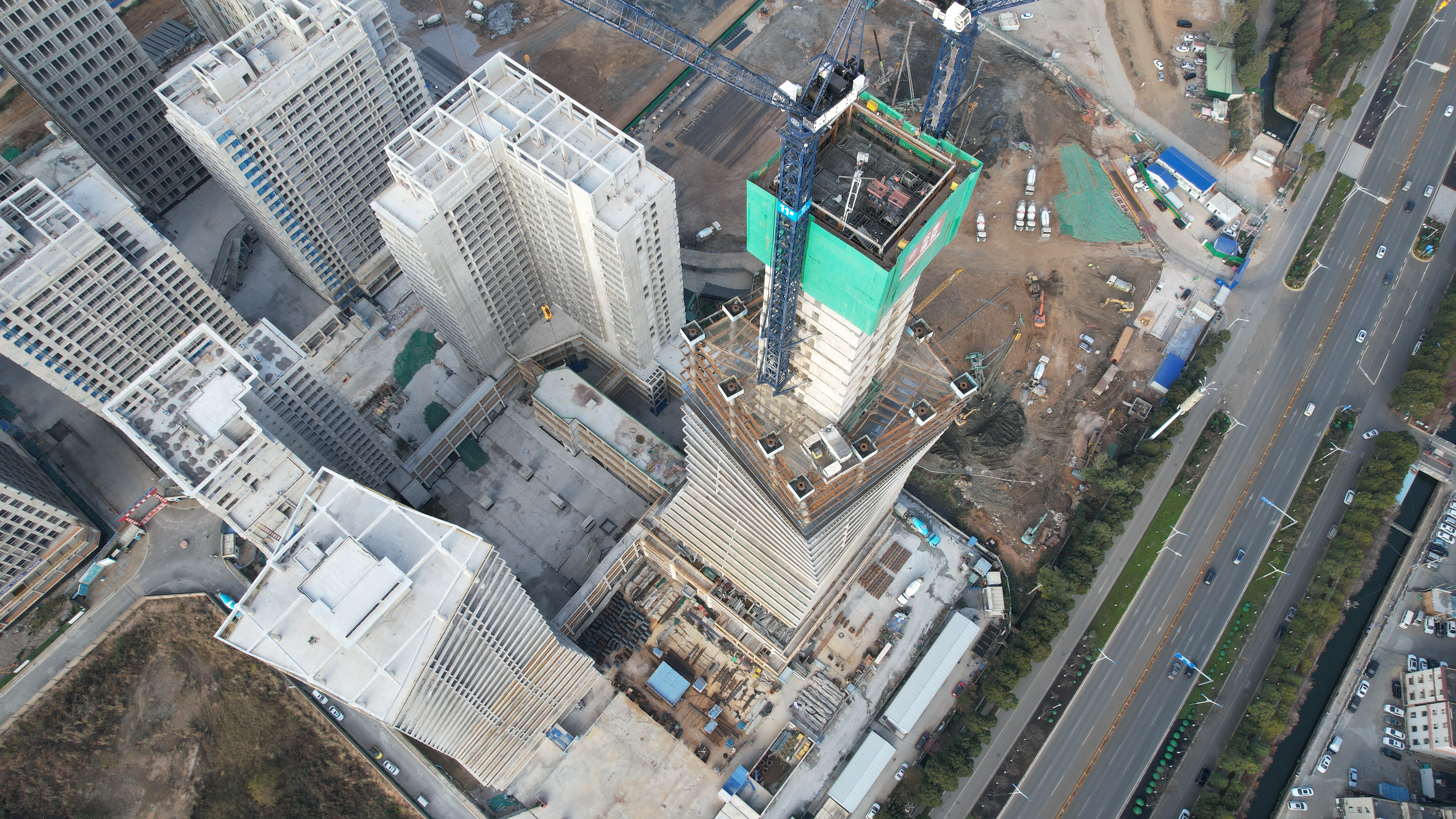 結(jié)構(gòu)施工高度突破150米！ 惠尚城項目14棟超高層建筑核心筒封頂