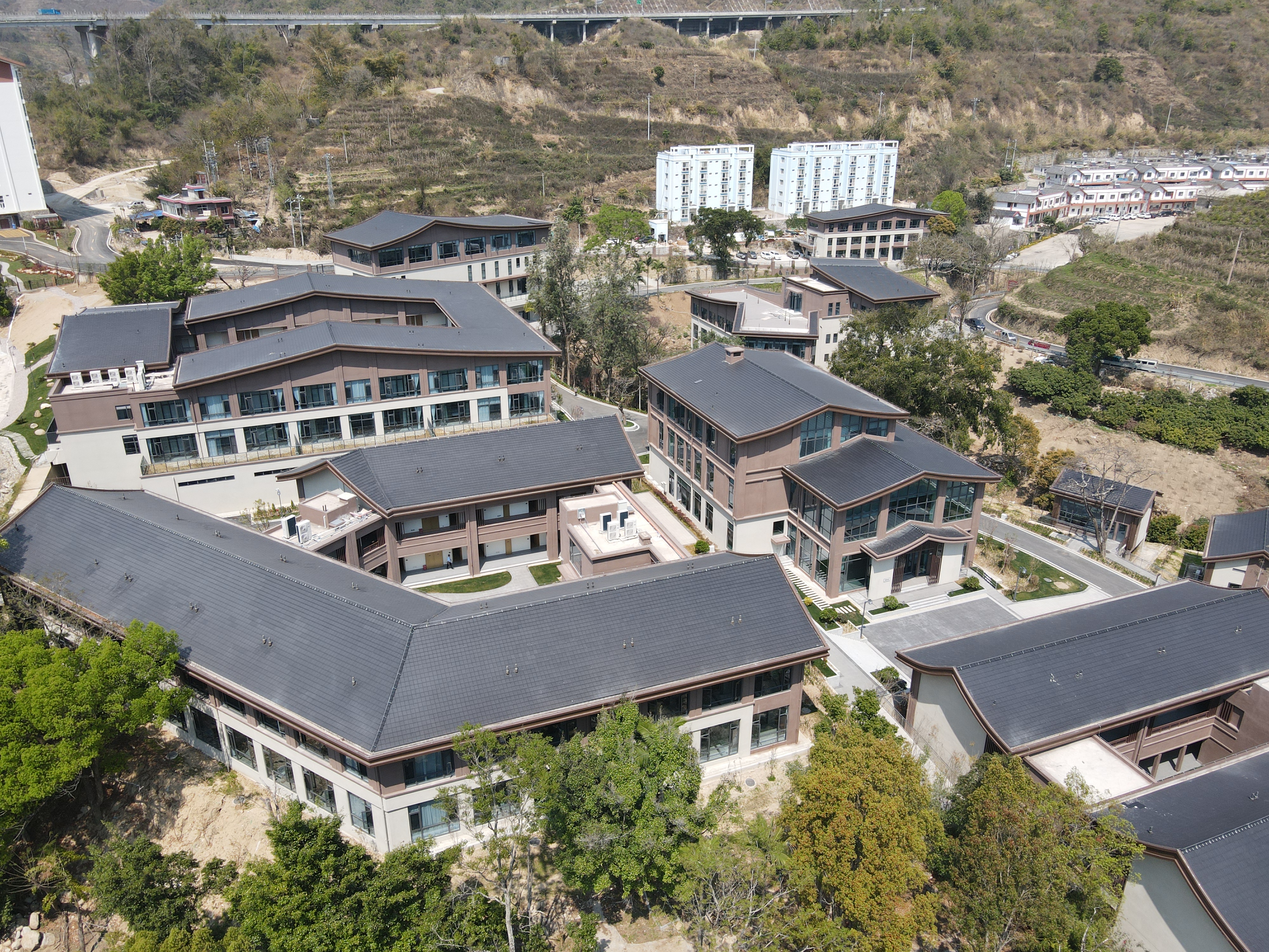 個(gè)舊市工人療養(yǎng)院提升改造項(xiàng)目順利通過竣工驗(yàn)收