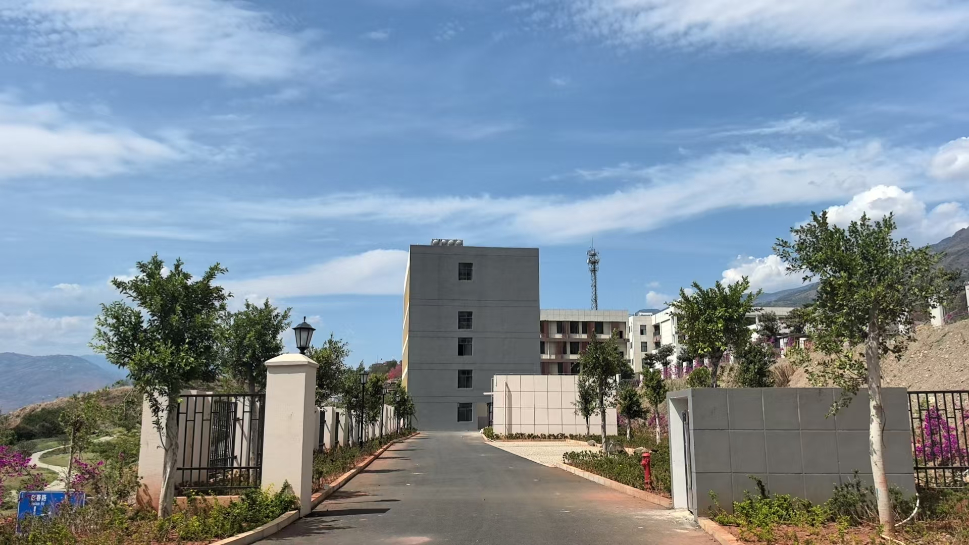 巧家縣教師進(jìn)修學(xué)校項(xiàng)目移交投用