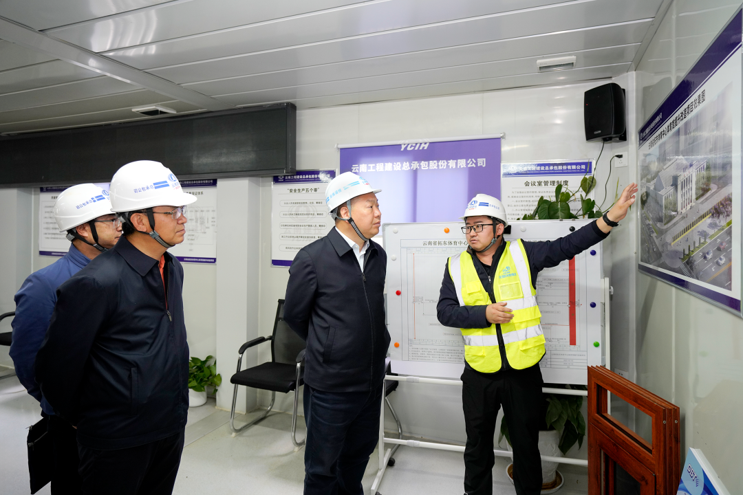 陳祖軍調研拓東體育場（館）提升改造項目時強調：質量為本 安全為先 打造昆明城市形象新名片