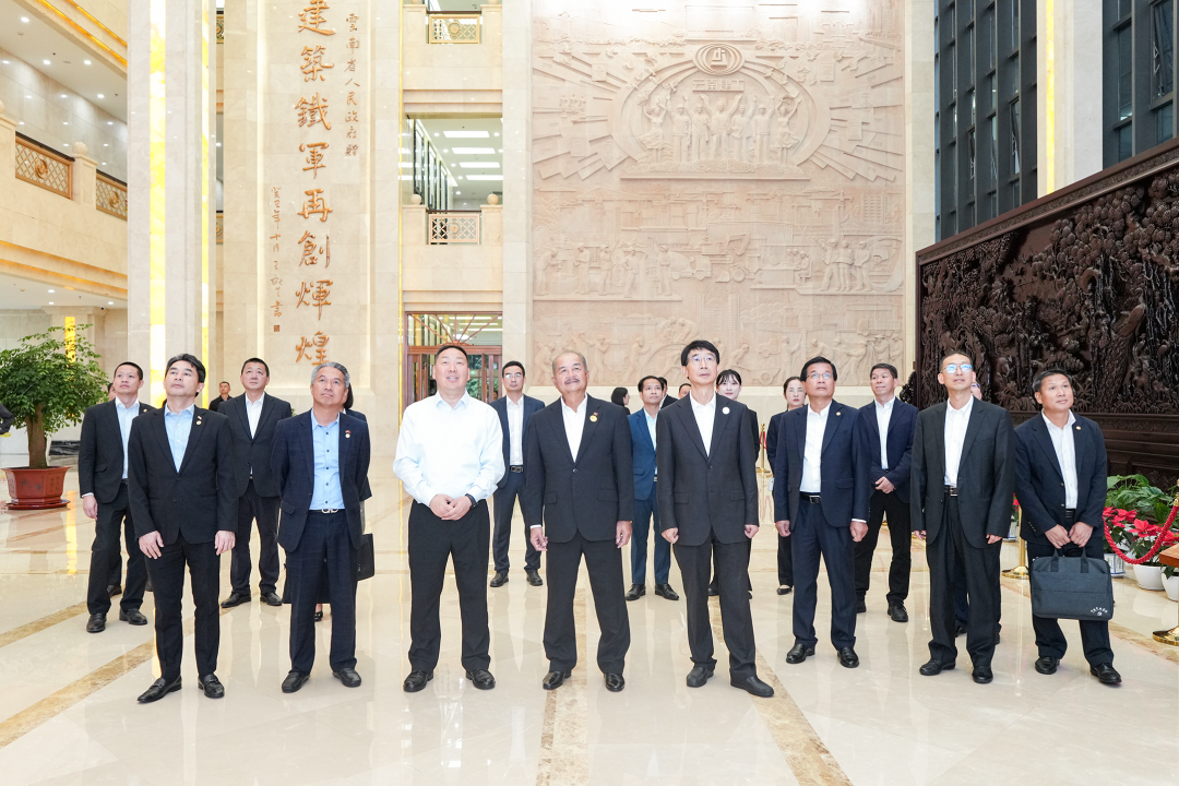 老撾副總理吉喬·凱坎皮吞一行到訪集團