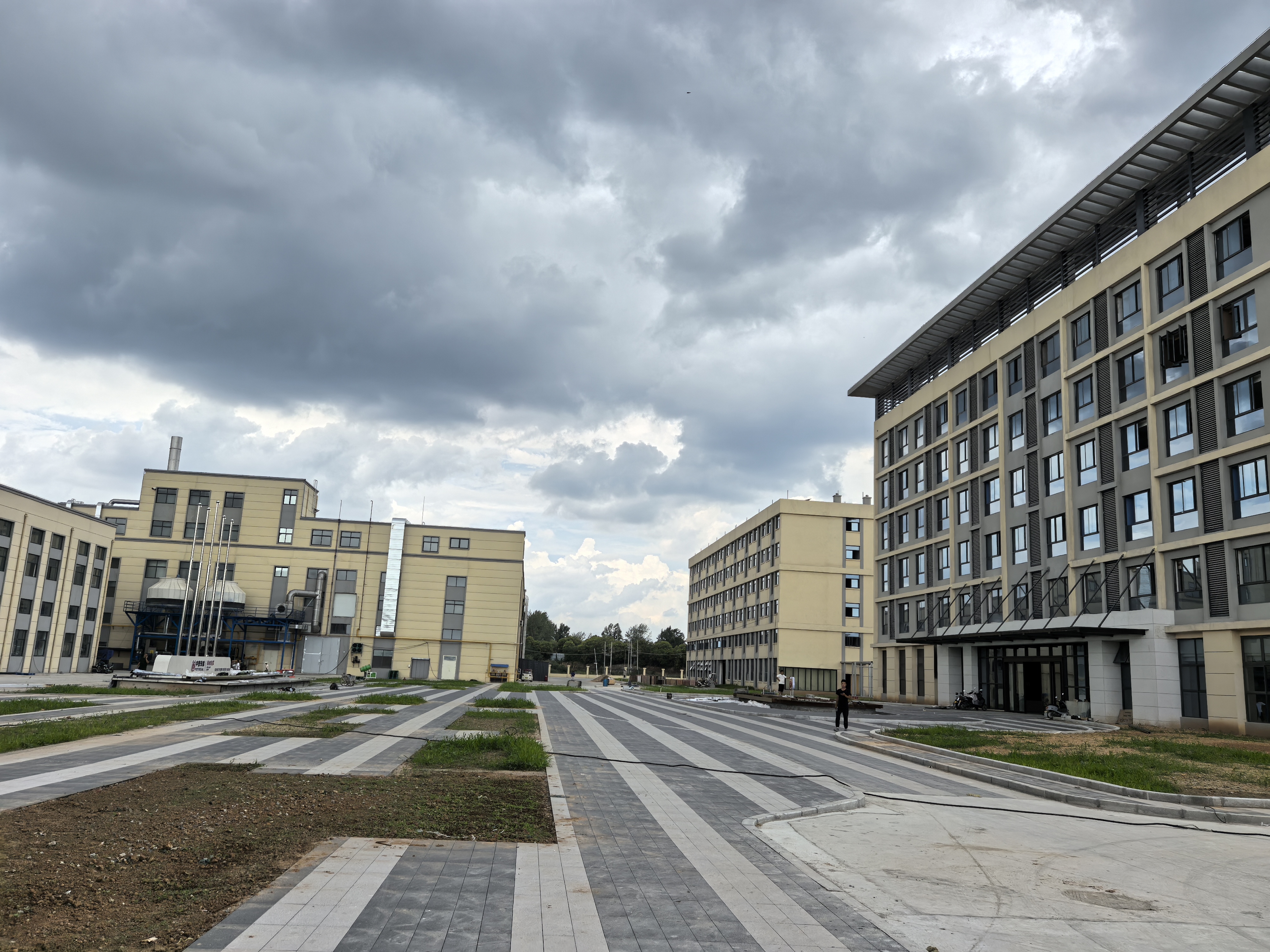 漯河市召陵區食品科技園及配套市政道路項目部分通過竣工驗收