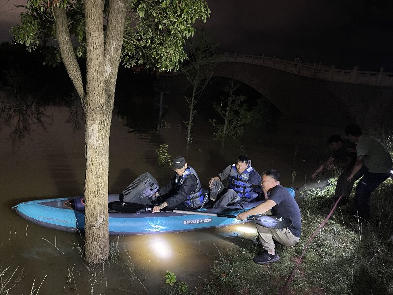 基投公司曲靖區域陸良項目公司全力支援地方防汛搶險救災工作