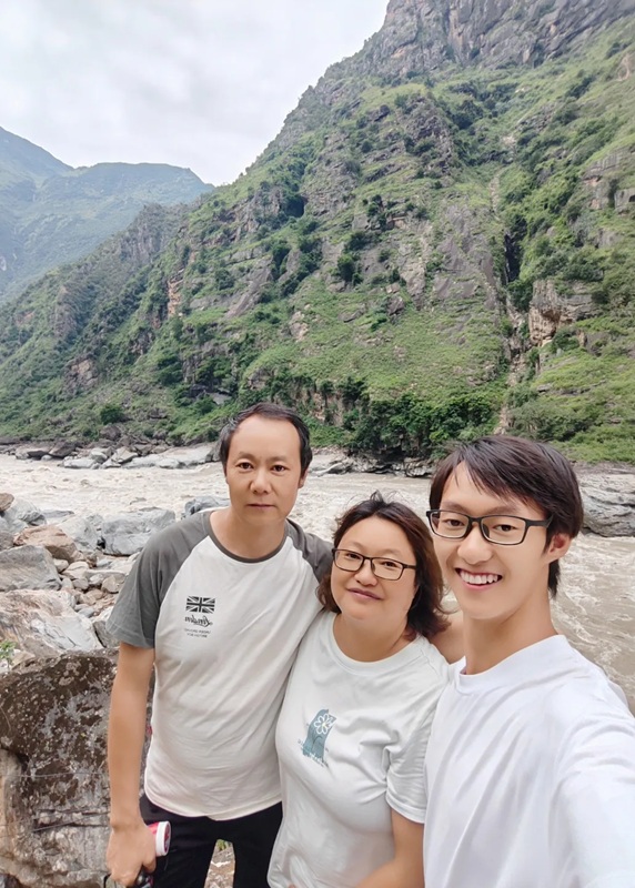 集團職工柳思杰家庭獲2025年云南省“最美家庭”稱號