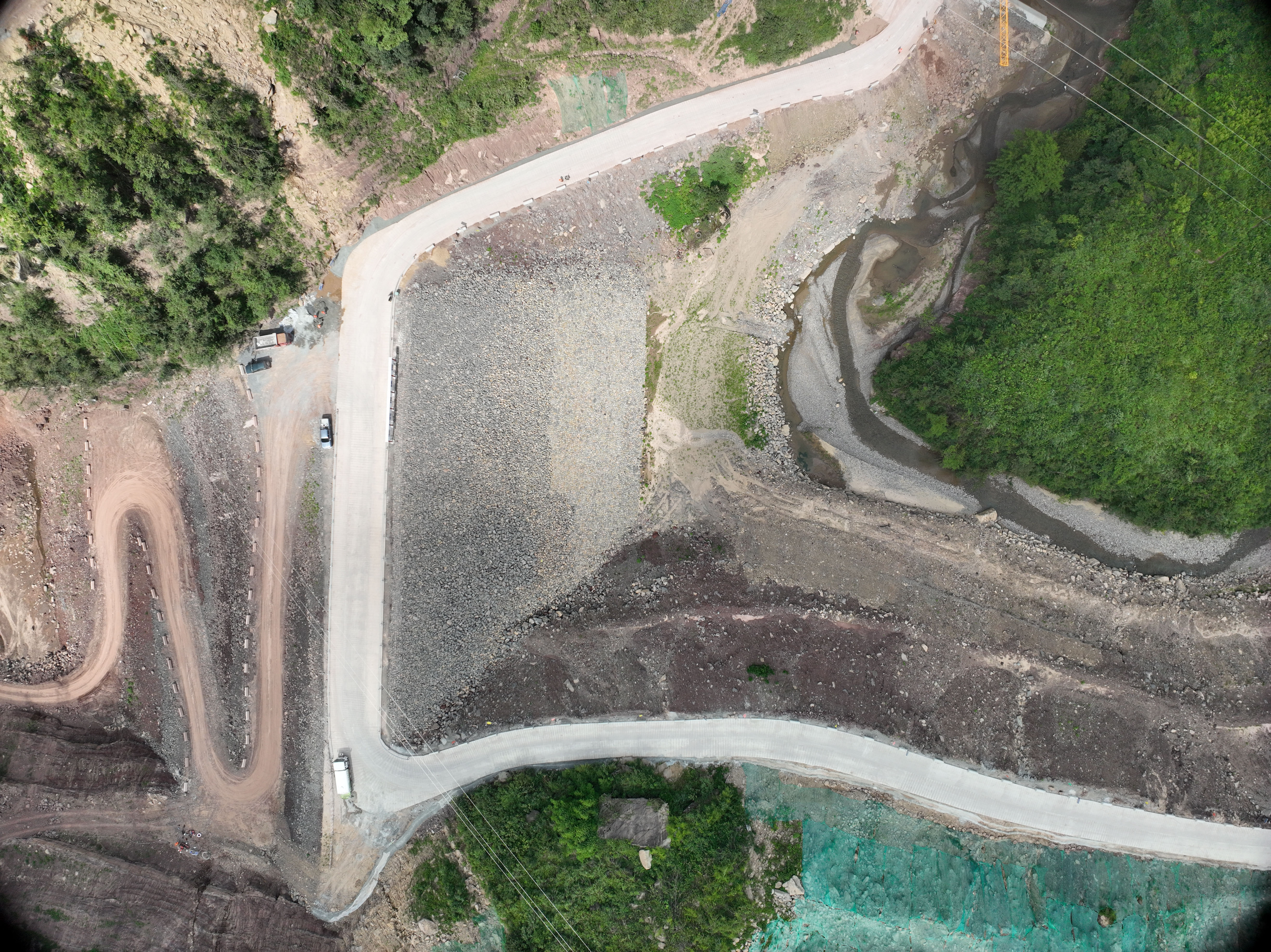 重慶回龍場(chǎng)水庫(kù)大壩基礎(chǔ)開挖工程通過(guò)驗(yàn)收